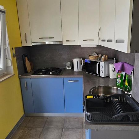 Appartement Apartman Luce à Brzac Extérieur photo