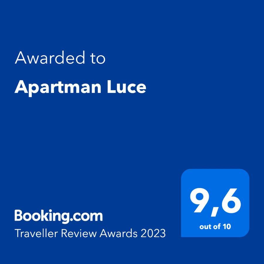 Appartement Apartman Luce à Brzac Extérieur photo